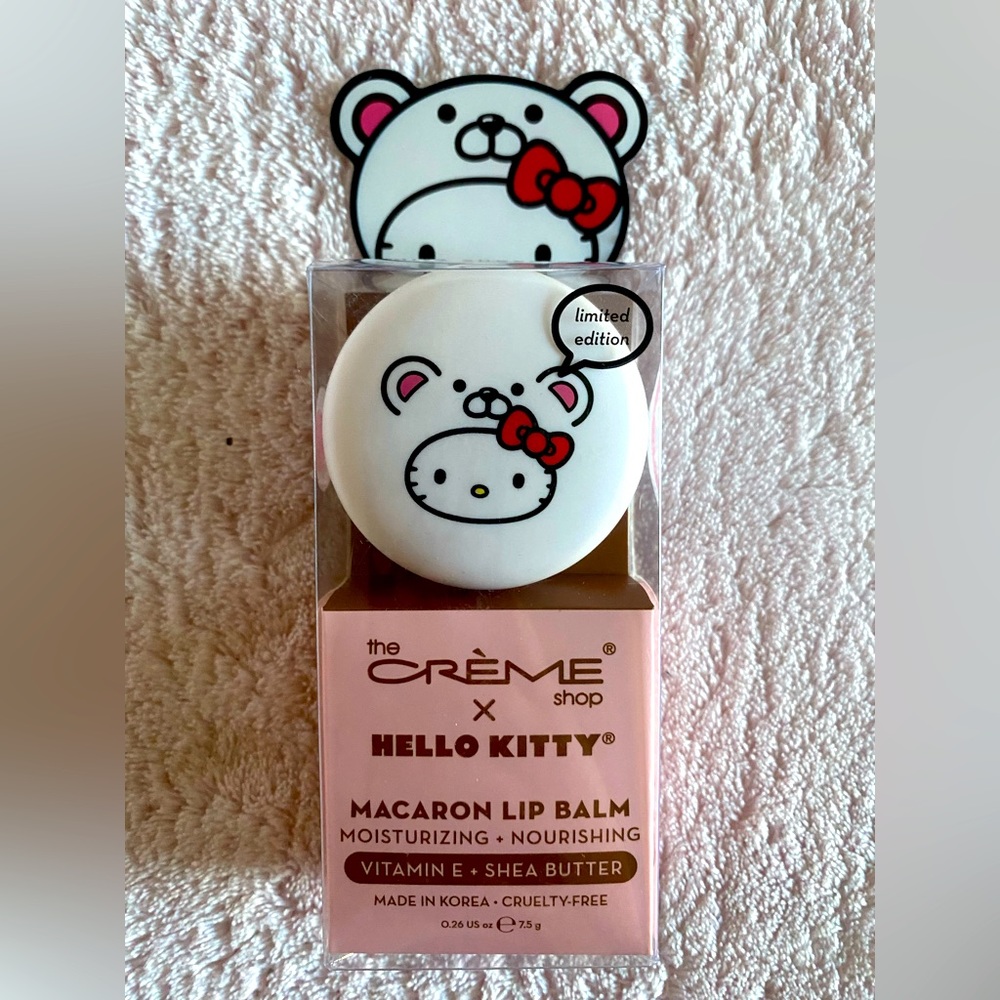 HELLO KITTY X THE CRÈME SHOP MACARON LUP BALM . 🍫